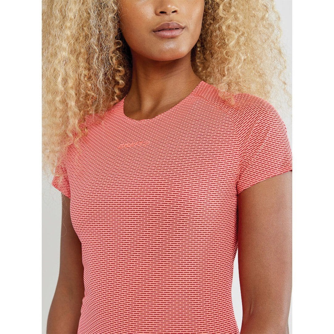 WOMEN'S PRO DRY NANOWEIGHT SS BASELAYER - CRUSH Craft Sportswear NA
