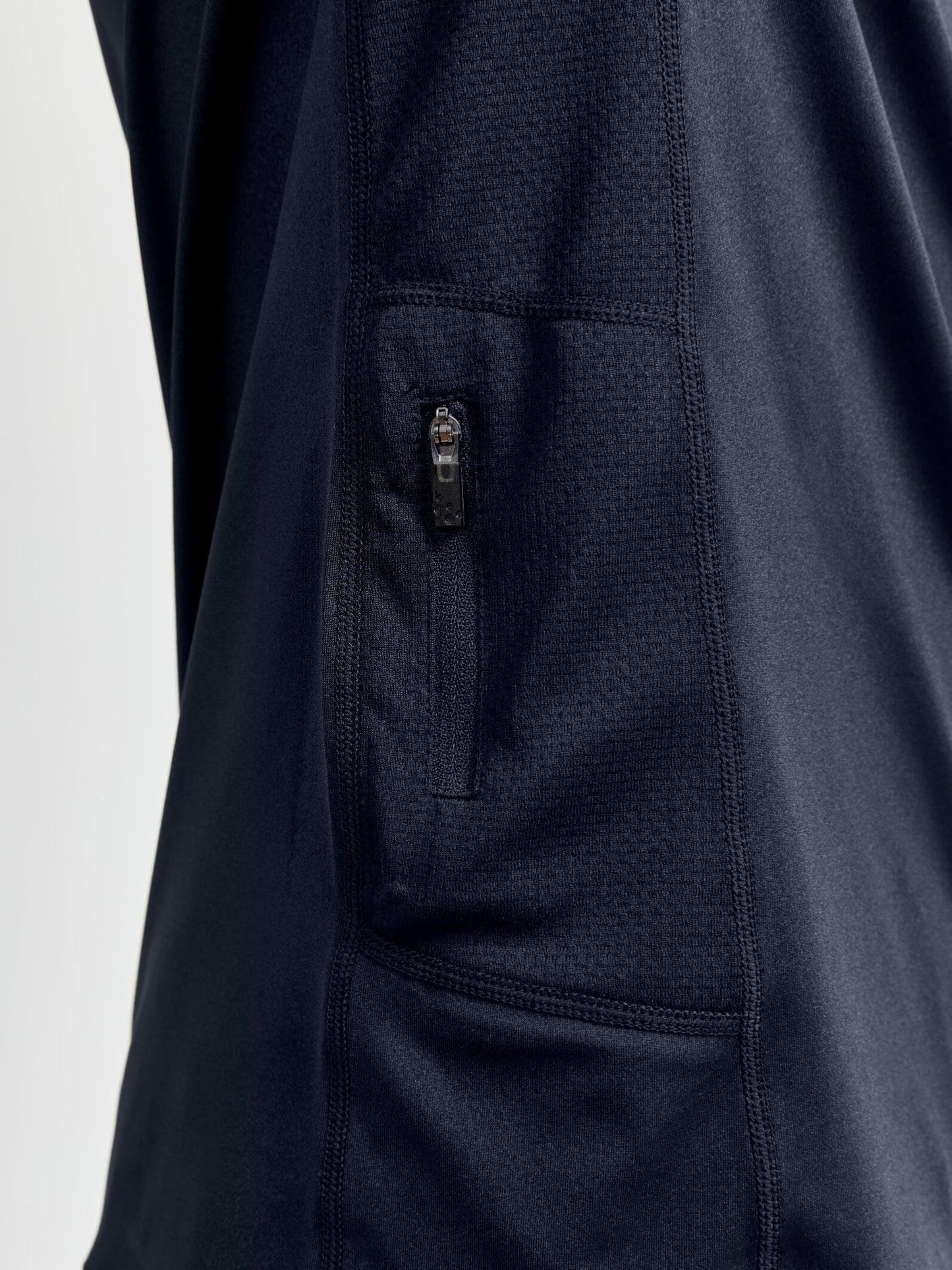 MEN'S ADV ESSENCE SHORT SLEEVE TRAINING TEE - Black Craft Sportswear NA