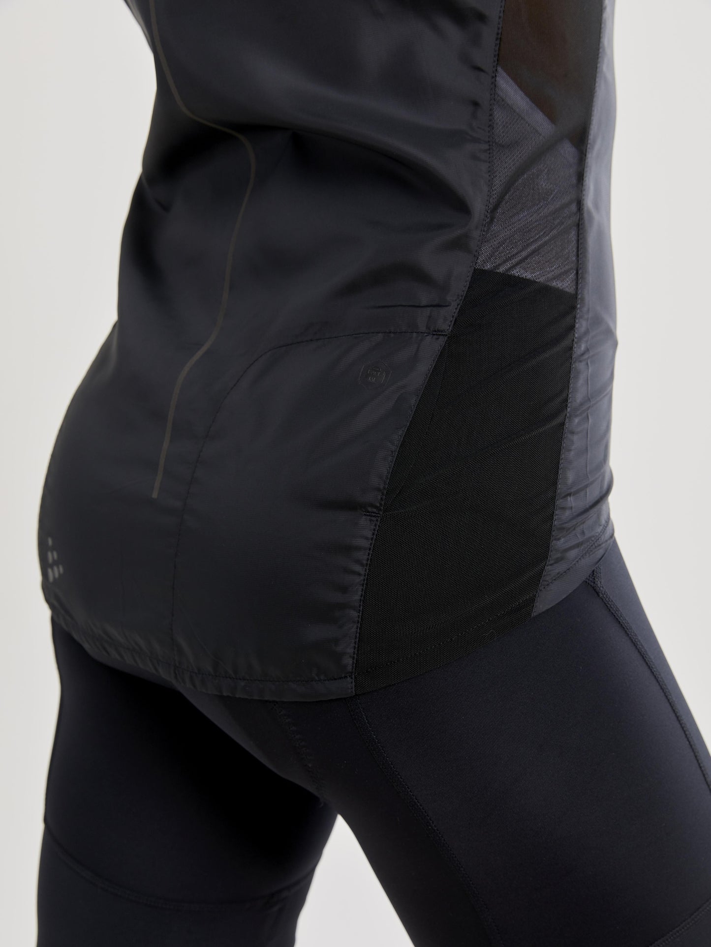 WOMEN'S ESSENCE LIGHT WIND CYCLING JACKET - Black Craft Sportswear NA