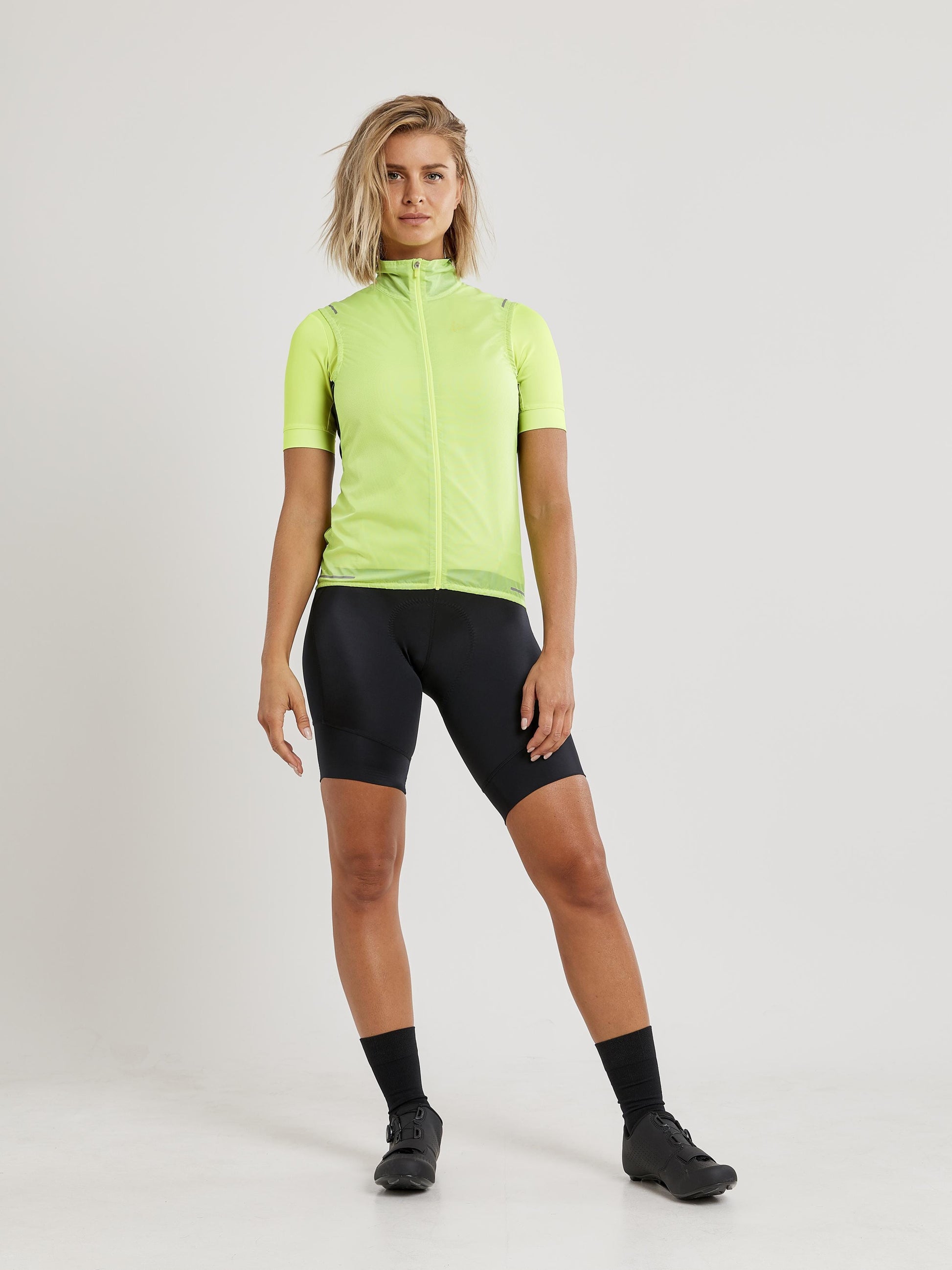 WOMEN'S ESSENCE LIGHT WIND CYCLING VEST - Flumino Craft Sportswear NA