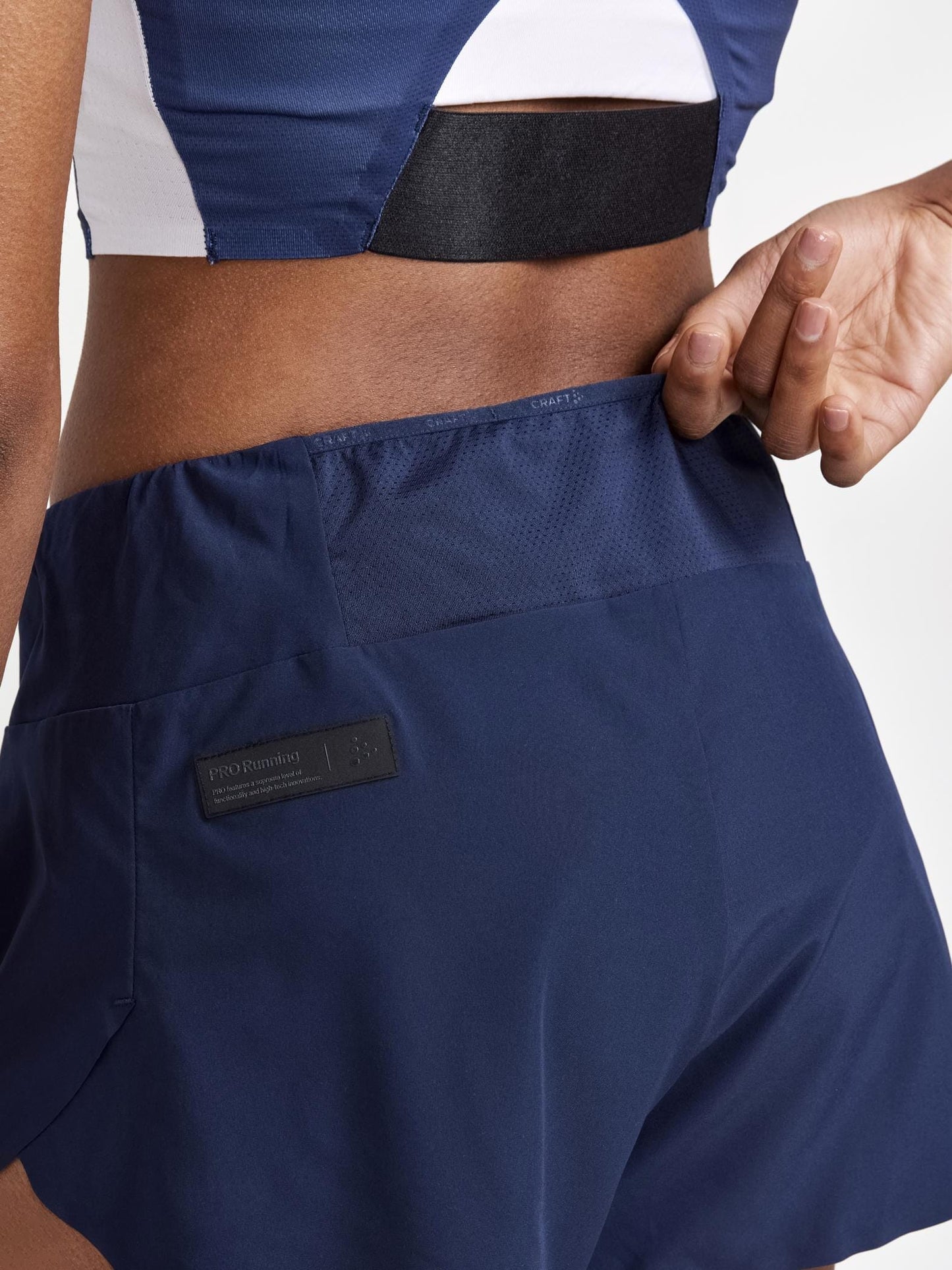 WOMEN'S PRO HYPERVENT RUNNING SPLIT SHORTS - BLAZE Craft Sportswear NA