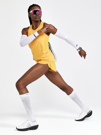 WOMEN'S PRO HYPERVENT RUNNING SPLIT SHORTS - CALM Craft Sportswear NA