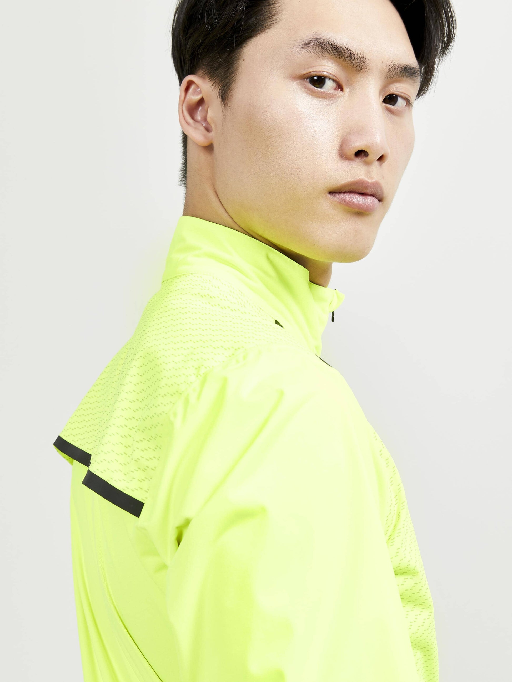 MEN'S ADV HYDRO LUMEN CYCLING JACKET Craft Sportswear NA