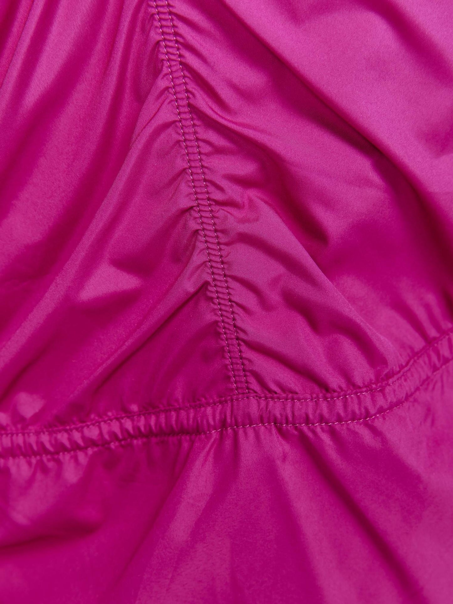 WOMEN'S ADV ESSENCE WIND JACKET Craft Sportswear NA