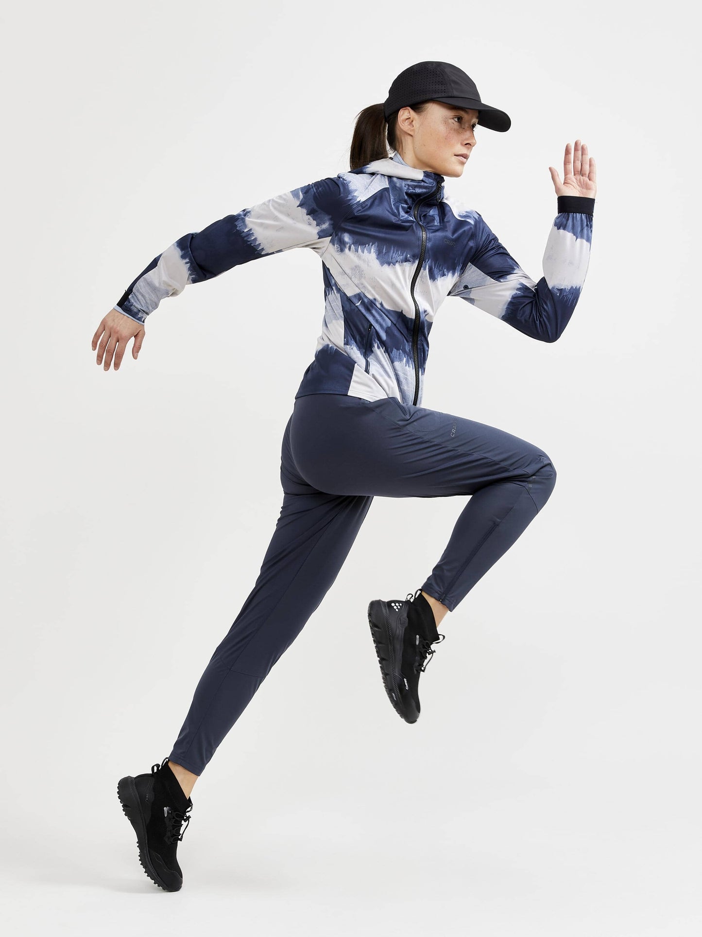 Women's PRO Hydro Running Jacket 2 Craft Sportswear NA