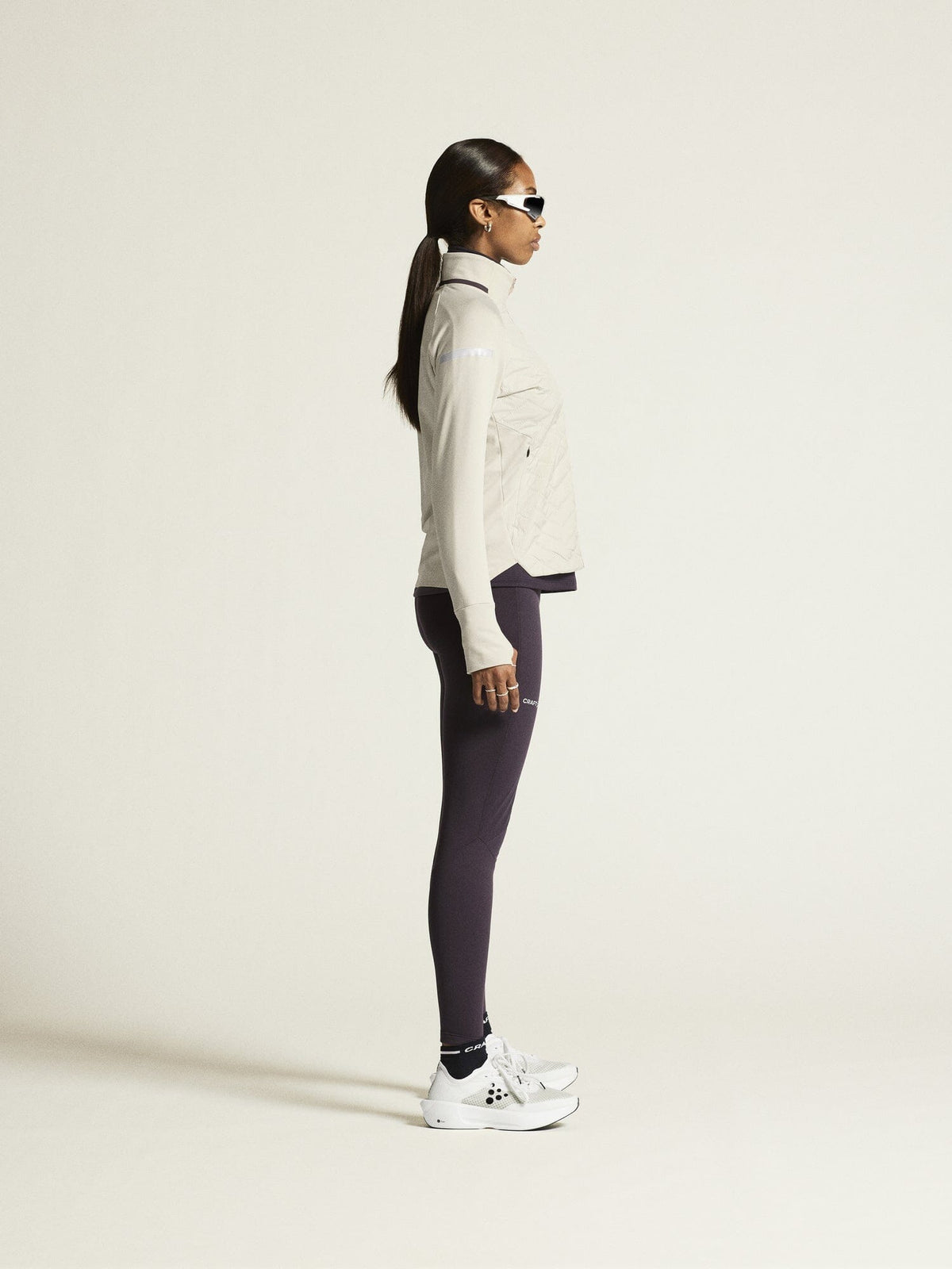 WOMENS ADV SUBZ RUNNING JACKET 3 - PLASTER Craft Sportswear NA
