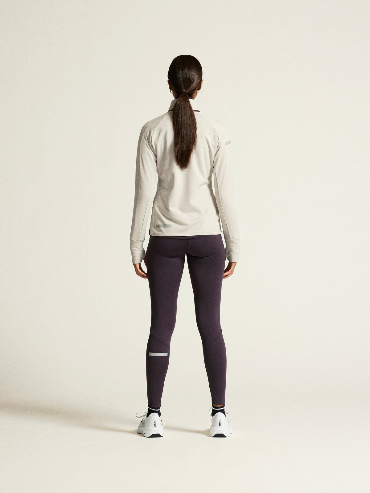 WOMENS ADV SUBZ RUNNING JACKET 3 - PLASTER Craft Sportswear NA