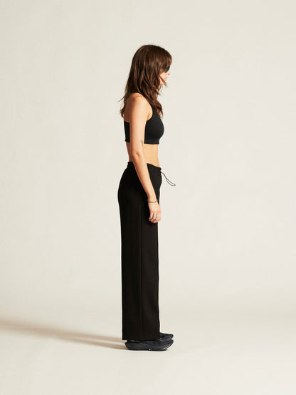 WOMEN'S ADV JOIN WIDE SWEAT PANT - Black Craft Sportswear NA