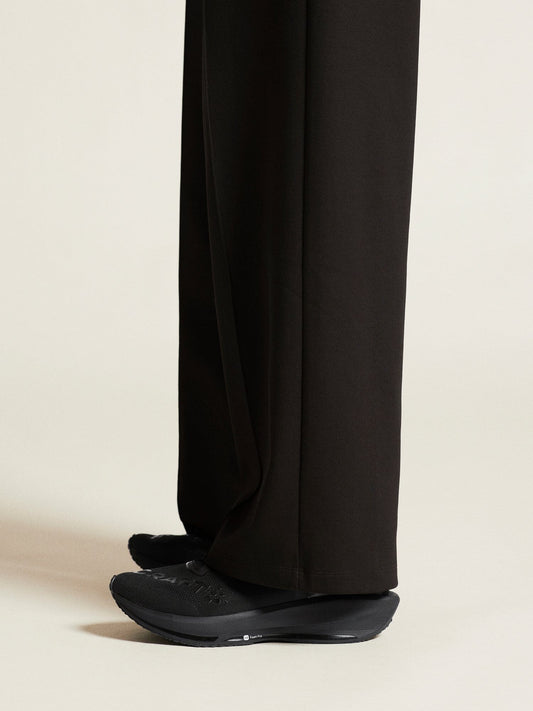 WOMEN'S ADV JOIN WIDE SWEAT PANT - Black Craft Sportswear NA