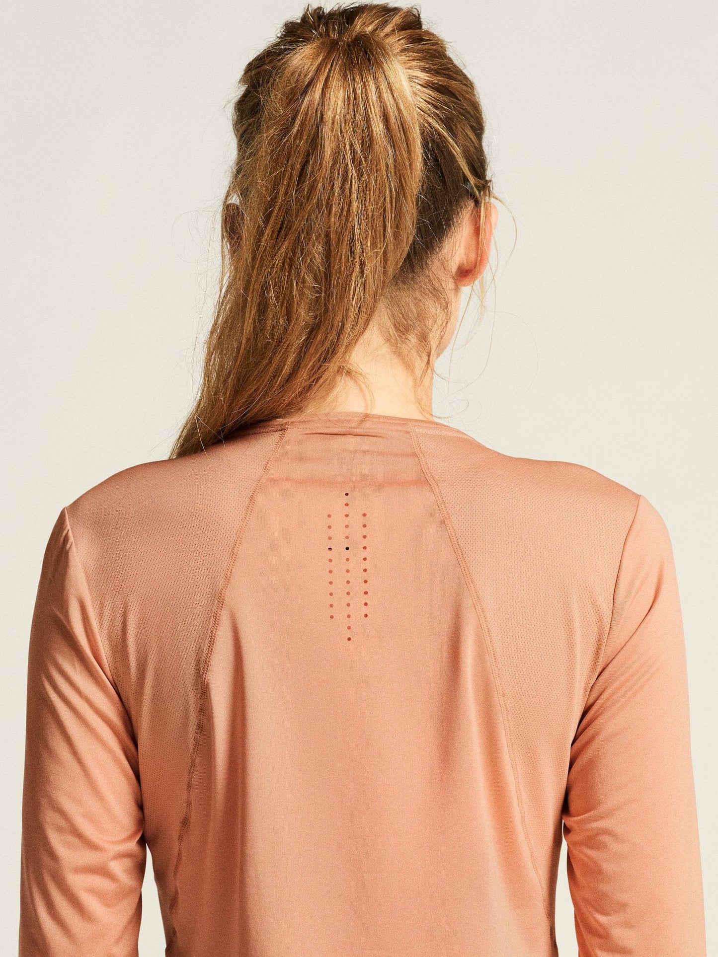 Women's ADV Essence Long Sleeve Tee 2.0 - LIGHT SYRUP Craft Sportswear NA