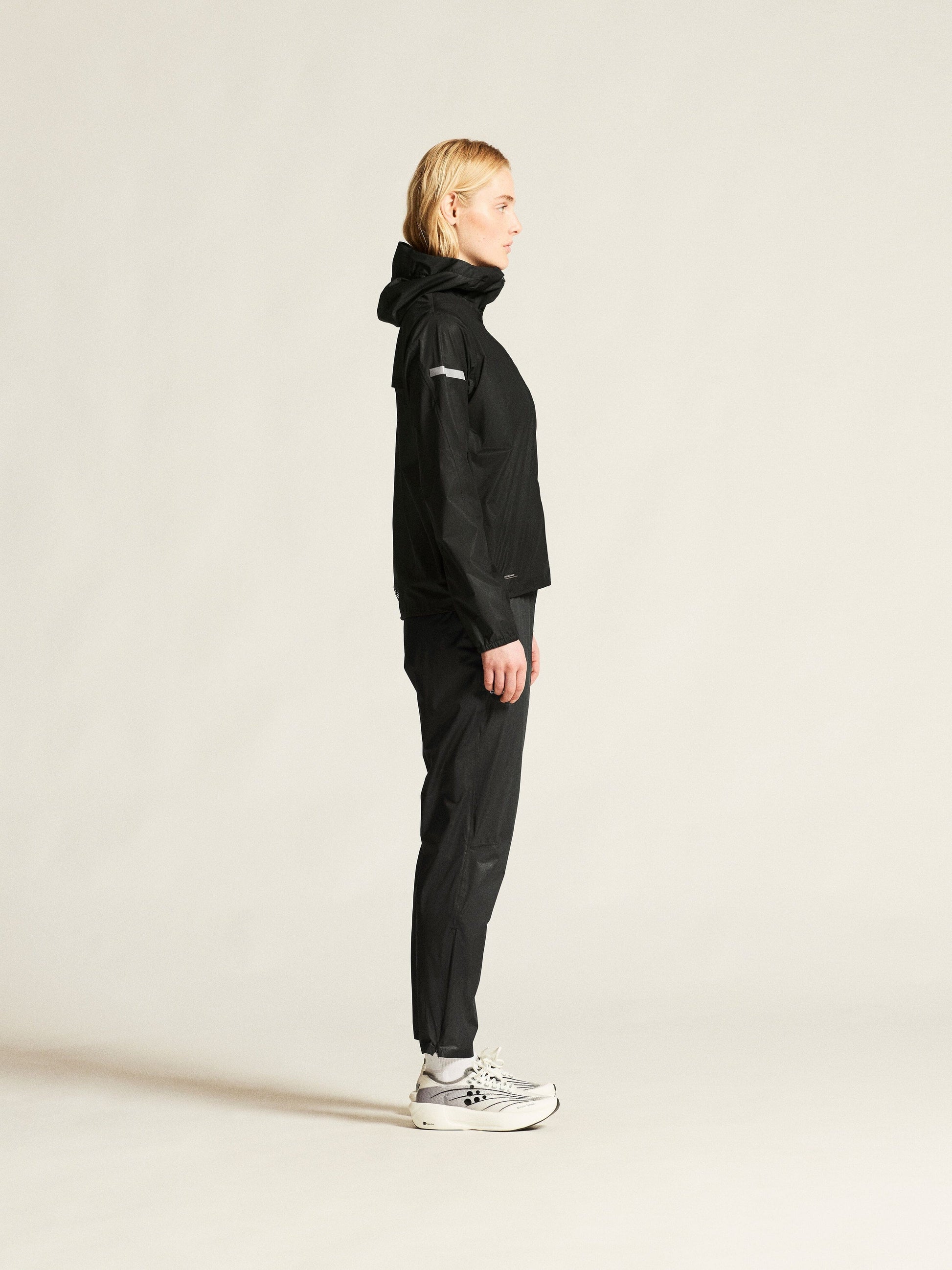 Women's Pro Hydro Lightweight Jacket - Black/Black Women's Jackets and Vests Craft Sportswear NA