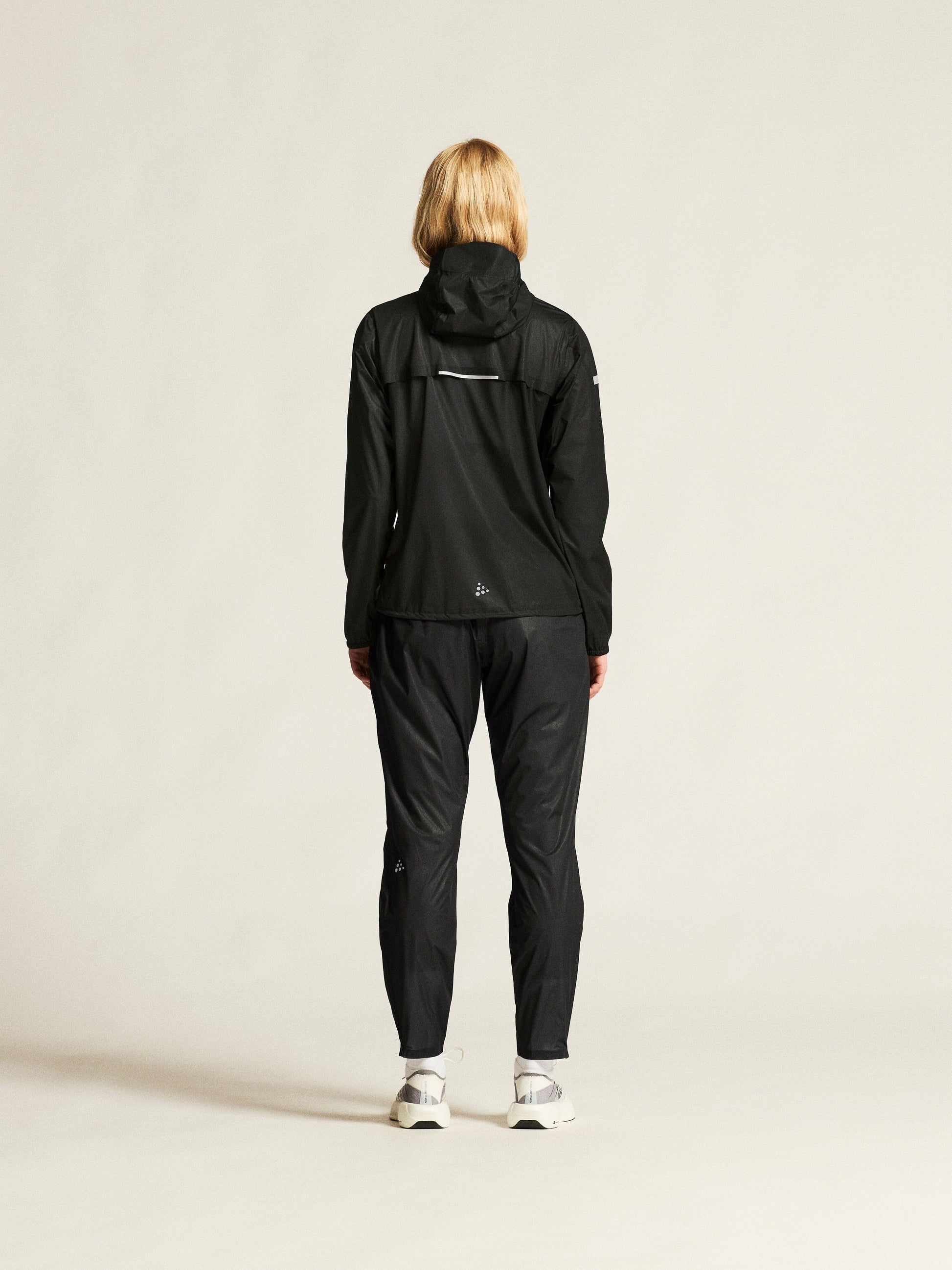 Women's Pro Hydro Lightweight Jacket - Black/Black Women's Jackets and Vests Craft Sportswear NA