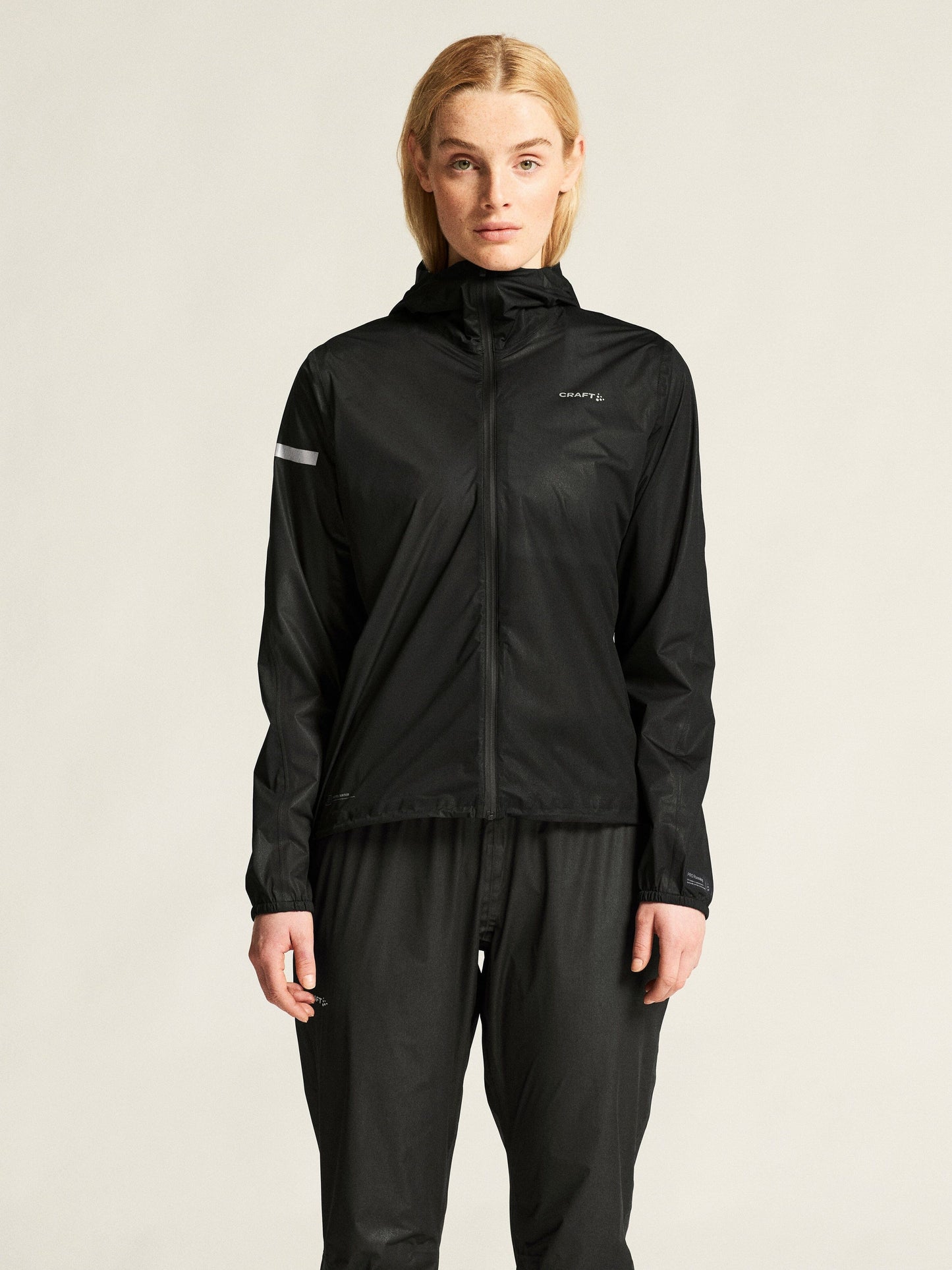 Women's Pro Hydro Lightweight Jacket - Black/Black Women's Jackets and Vests Craft Sportswear NA