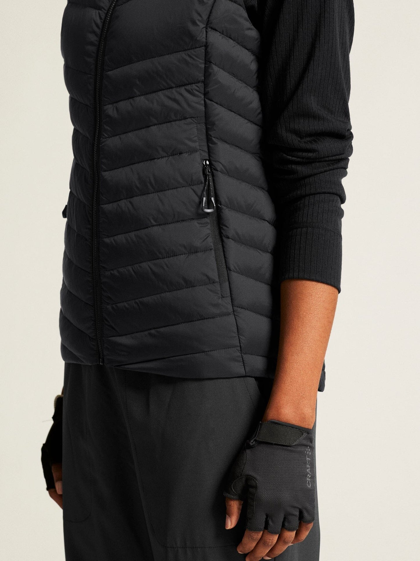 Women's ADV Explore Light Down Vest - Black Craft Sportswear NA