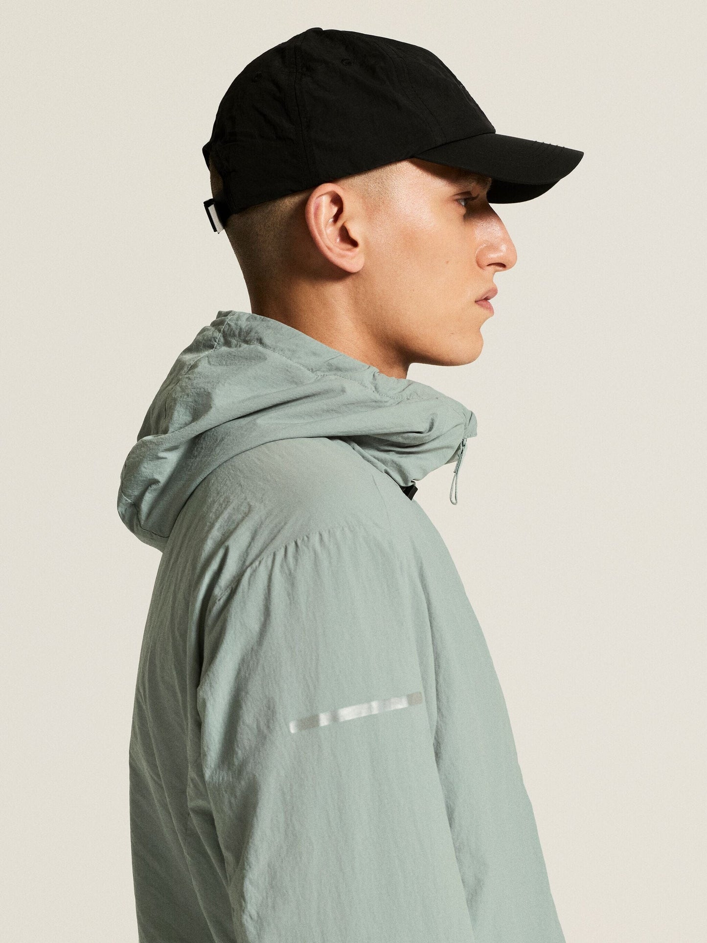 Men's SubZ Light Running Jacket - Pale Leaf Craft Sportswear NA