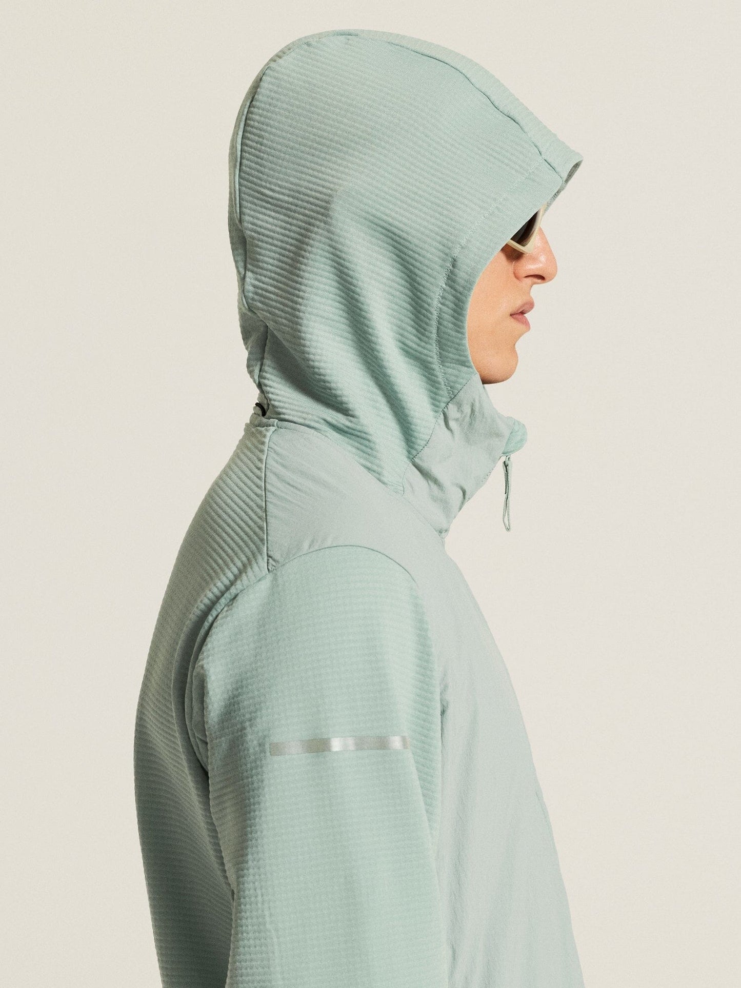 Men's SubZ Light Hood Sweater - Pale Leaf Craft Sportswear NA