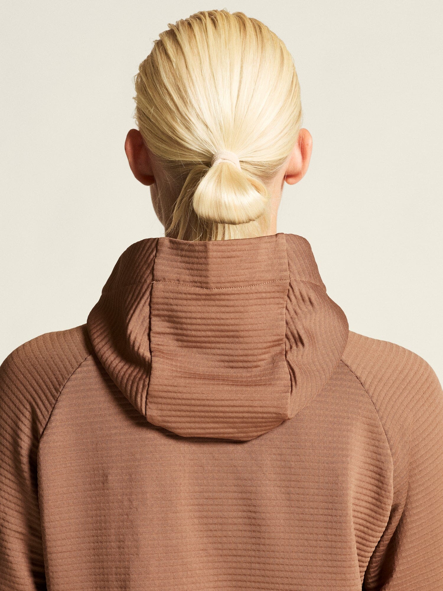 Women's SubZ Light Hood Sweater - CLOVE Craft Sportswear NA