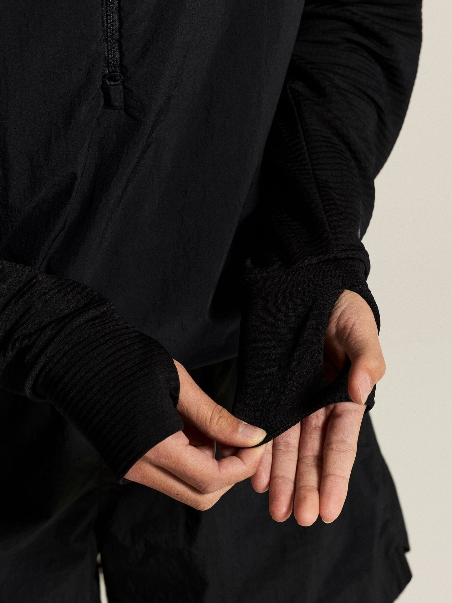 Women's SubZ Light Hood Sweater - Black Craft Sportswear NA