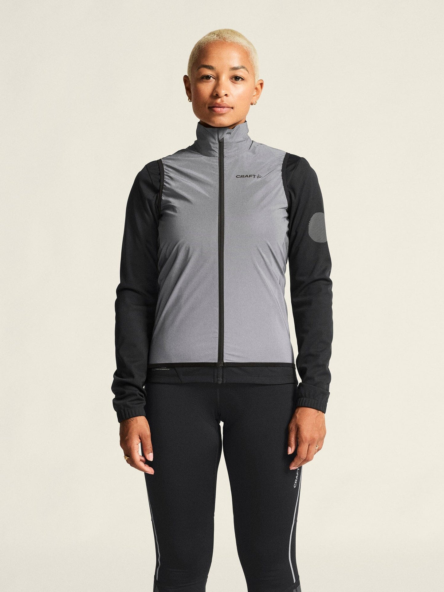 Women's ADV Essence Lumen Wind Running Vest - SILVER/BLACK Craft Sportswear NA