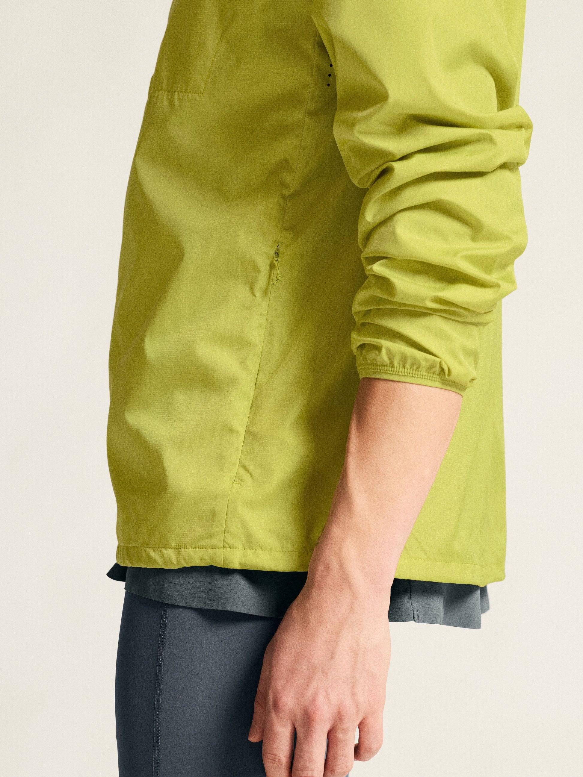 Men's Essence Wind Jacket 2 - Pear Men's Jackets and Vests Craft Sportswear NA