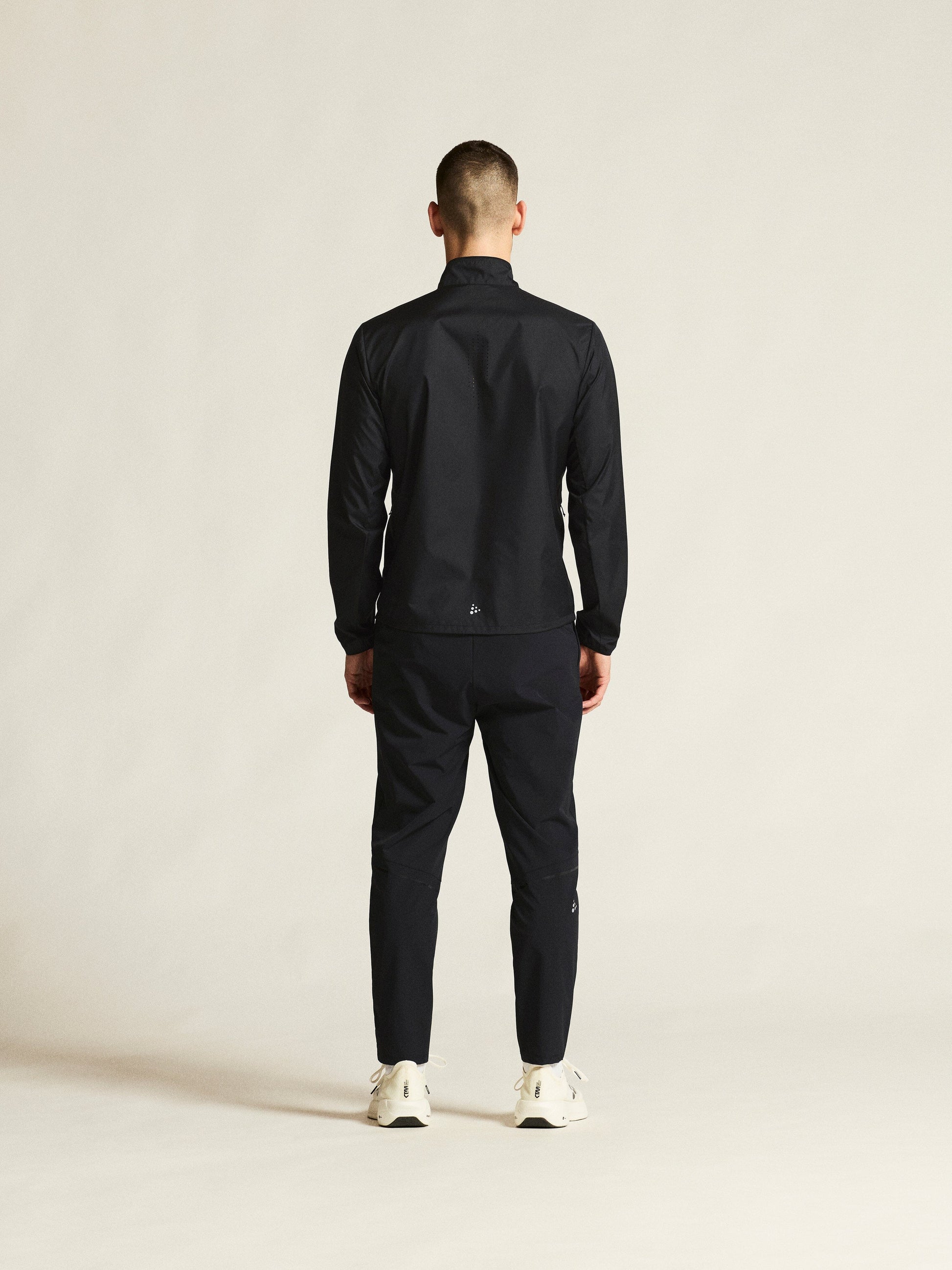 Men's Essence Wind Jacket 2 - Black Men's Jackets and Vests Craft Sportswear NA
