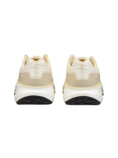 Women's Vild 1 Running Shoe - Ash White/Contrast Beige Craft Sportswear NA