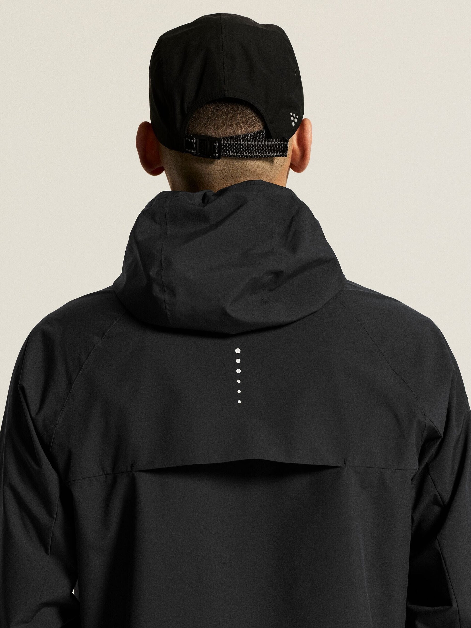 Men's Essence Hydro Jacket 2 - Black Men's Jackets and Vests Craft Sportswear NA