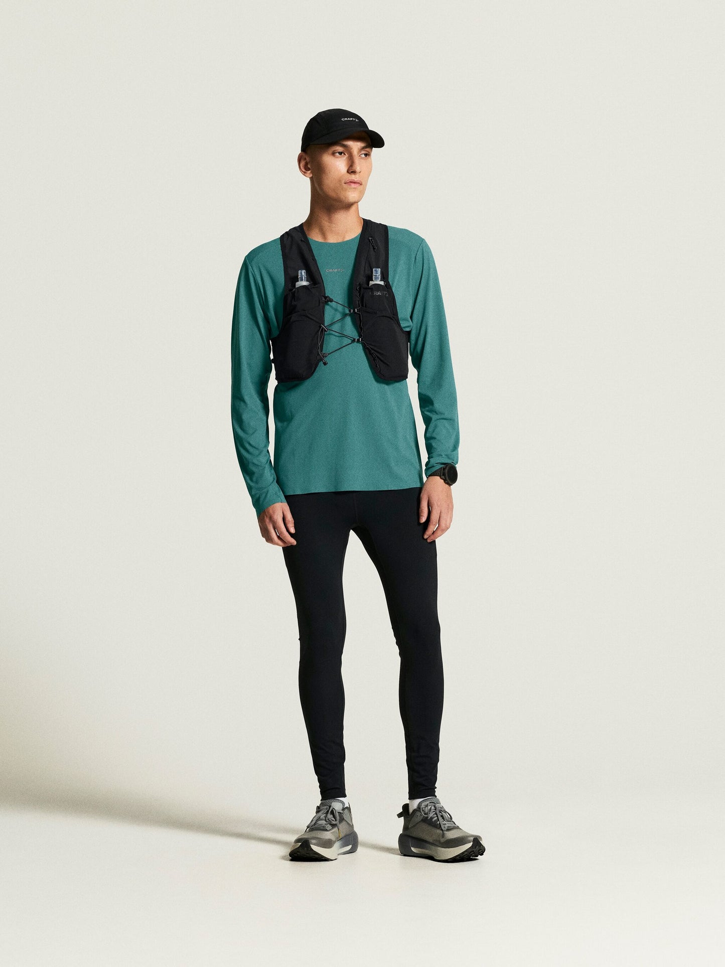 Light Hydration Vest - Black