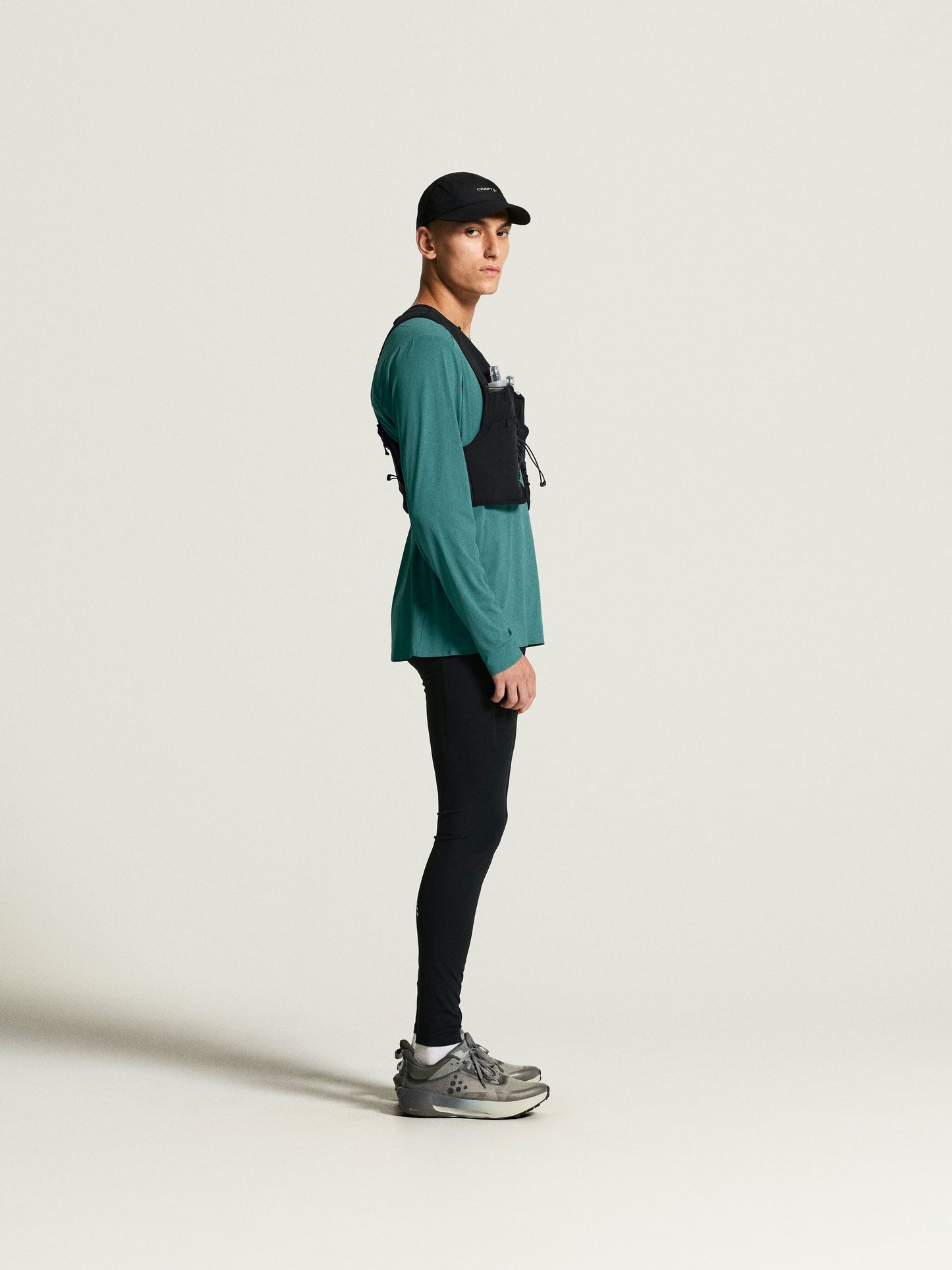 Light Hydration Vest - Black