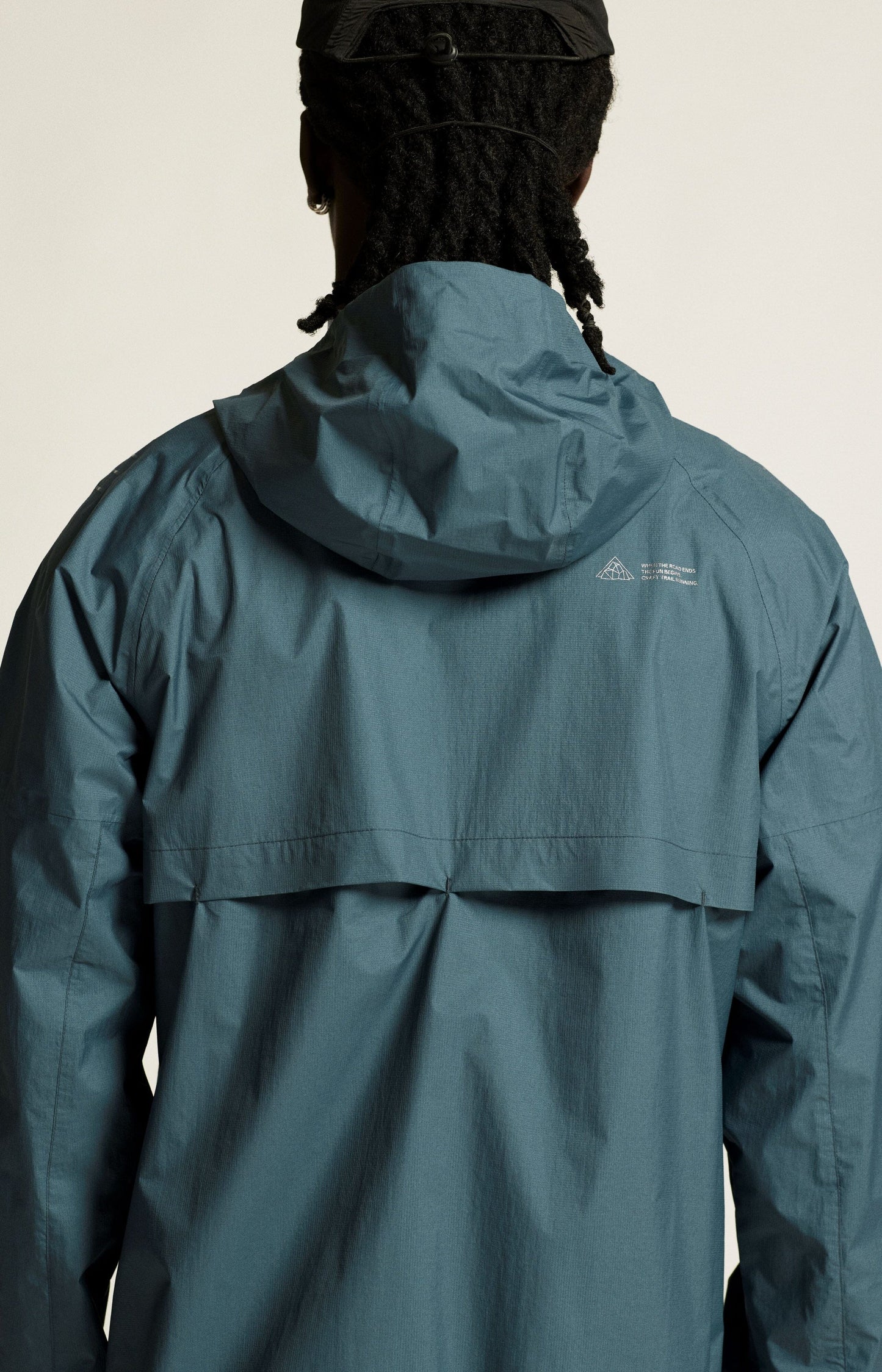 MEN'S PRO TRAIL RUNNING 2L LIGHT WEIGHT JACKET - ORION Craft Sportswear NA